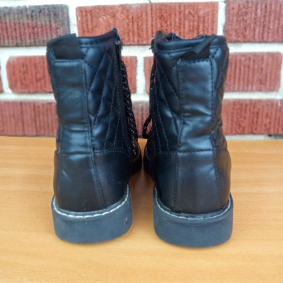 Steve Madden 'Bettyy' Vegan Leather Diamond Quilted Combat Boots in Black - Picture 5 of 7